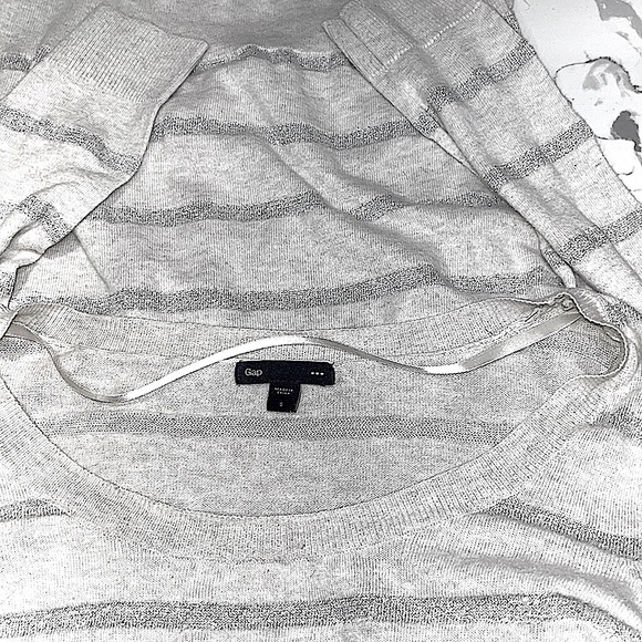 GAP Cream & Metallic Silver Stripped Thin Scoop Neck Sweater, Women’s Size Small - Picture 5 of 7